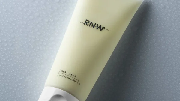 RNW Der. Clear Mild Peeling Gel - Image 2